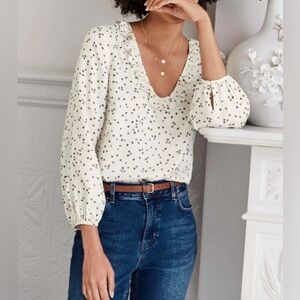 Boden Marina Cream Floral Ruffle Neckline Printed Silk Blend Blouse Women Size 8